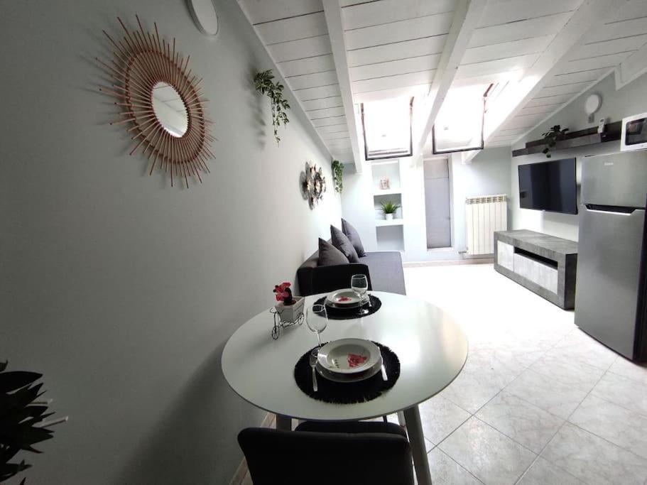 Free Parking Tiny House Wifi Netflix 15 Minuti Dal Duomo Apartment Milano Exterior foto