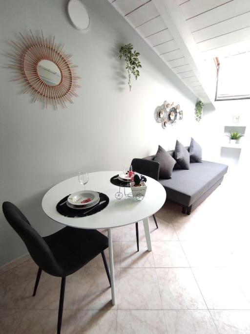 Free Parking Tiny House Wifi Netflix 15 Minuti Dal Duomo Apartment Milano Exterior foto