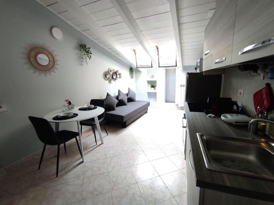 Free Parking Tiny House Wifi Netflix 15 Minuti Dal Duomo Apartment Milano Exterior foto
