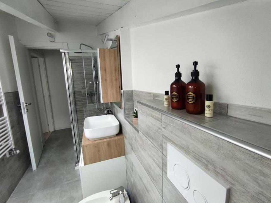 Free Parking Tiny House Wifi Netflix 15 Minuti Dal Duomo Apartment Milano Exterior foto