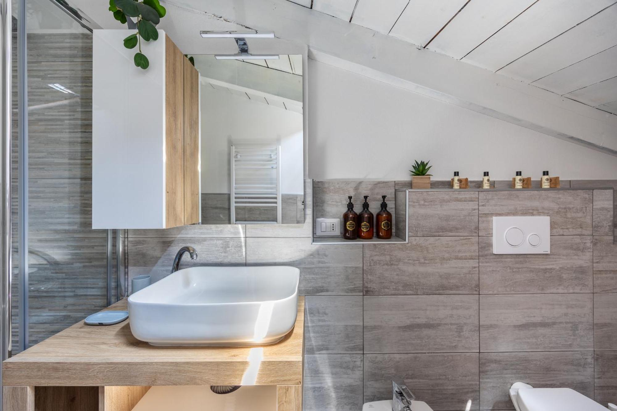 Free Parking Tiny House Wifi Netflix 15 Minuti Dal Duomo Apartment Milano Exterior foto