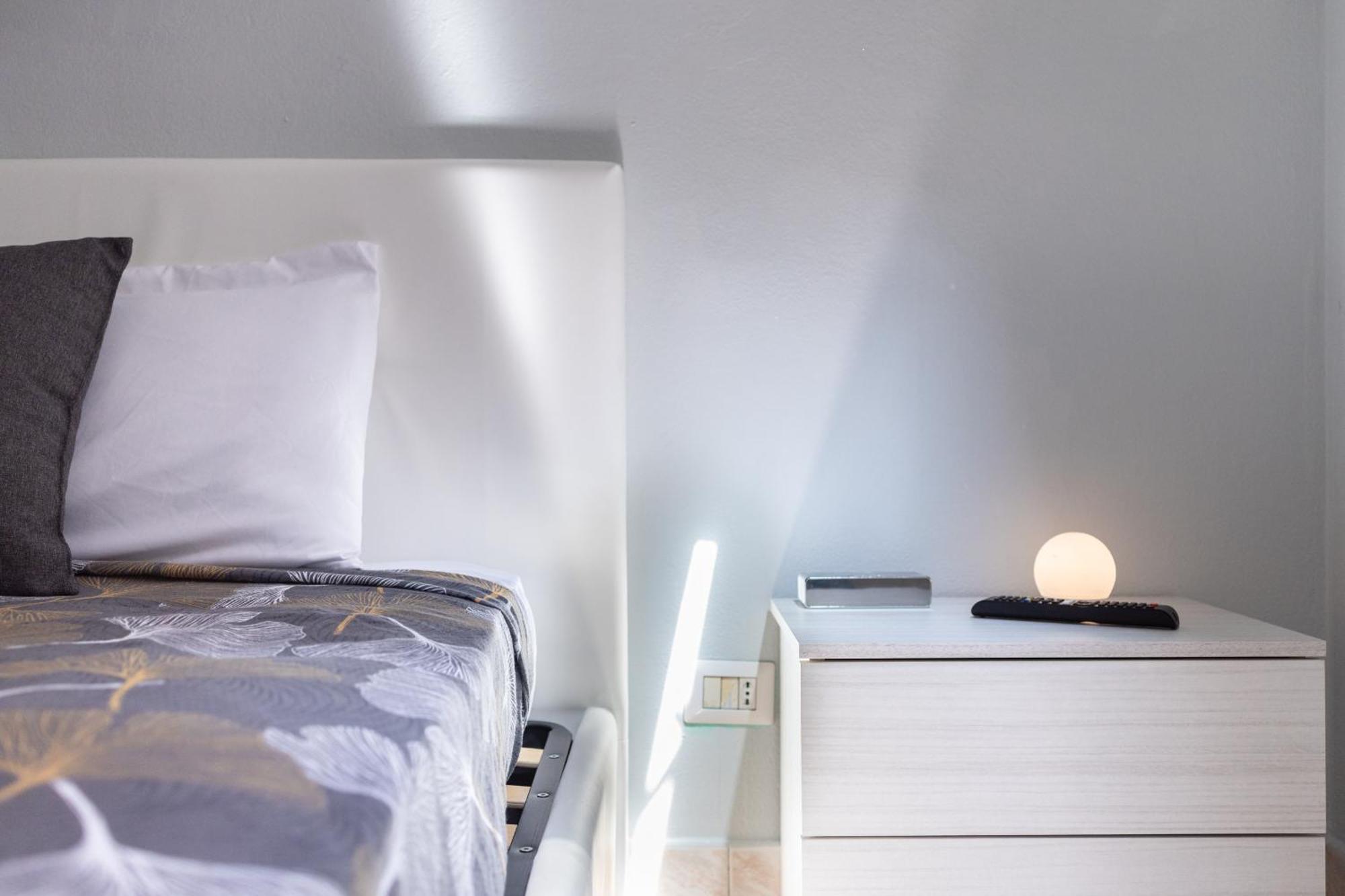 Free Parking Tiny House Wifi Netflix 15 Minuti Dal Duomo Apartment Milano Exterior foto