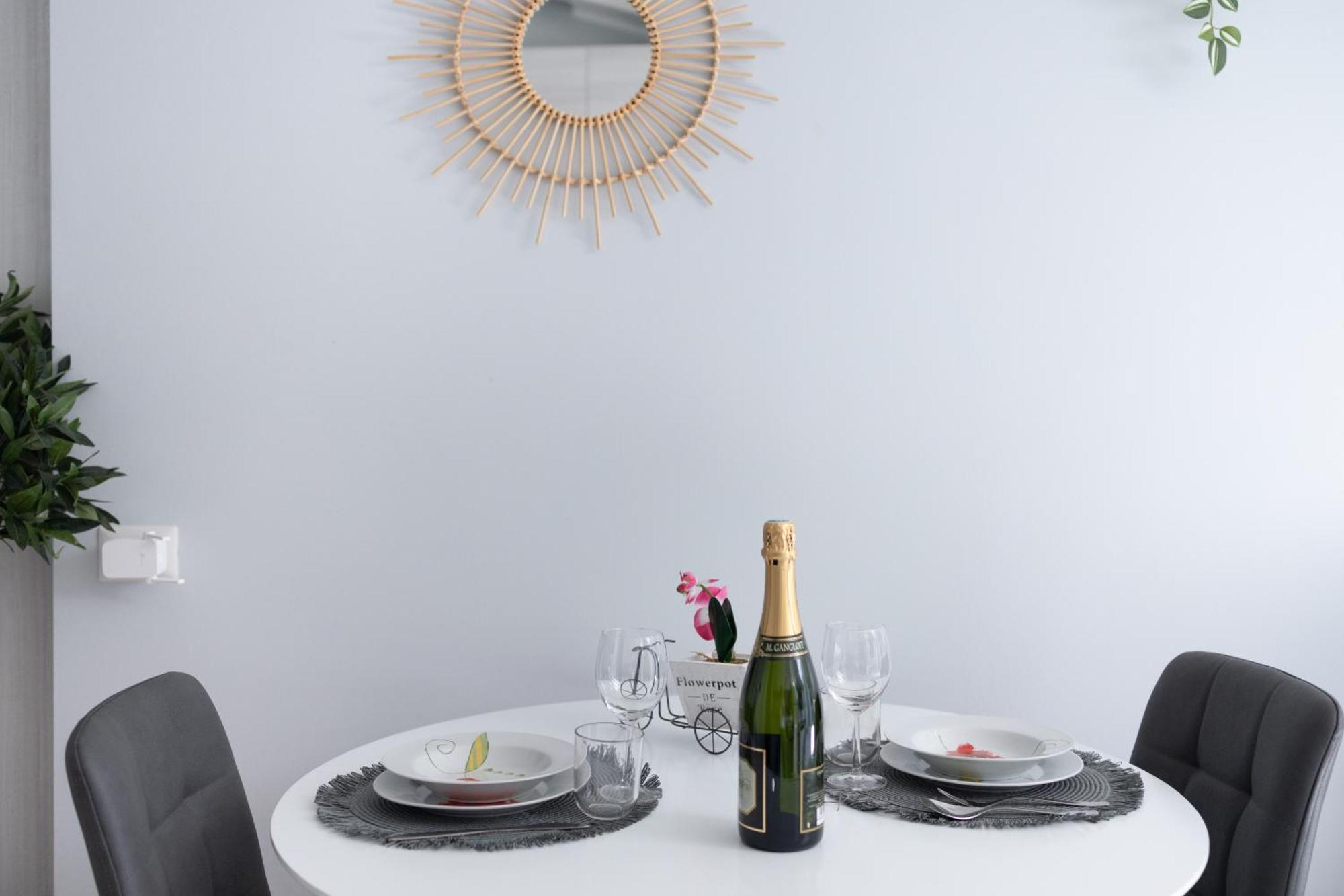 Free Parking Tiny House Wifi Netflix 15 Minuti Dal Duomo Apartment Milano Exterior foto